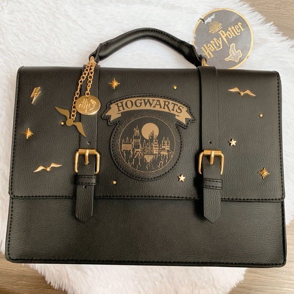 Warner Bros. Handbags - SOLD OUT ⭐️Harry Potter Hogwarts Large Satchel Bag